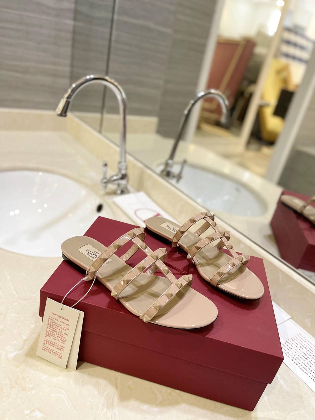 Valentino Sandal Flat 4-2